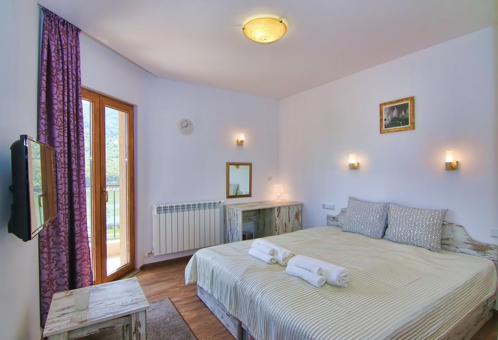 Eco House Kitana Hotel Asparuhovo Eksteriør billede